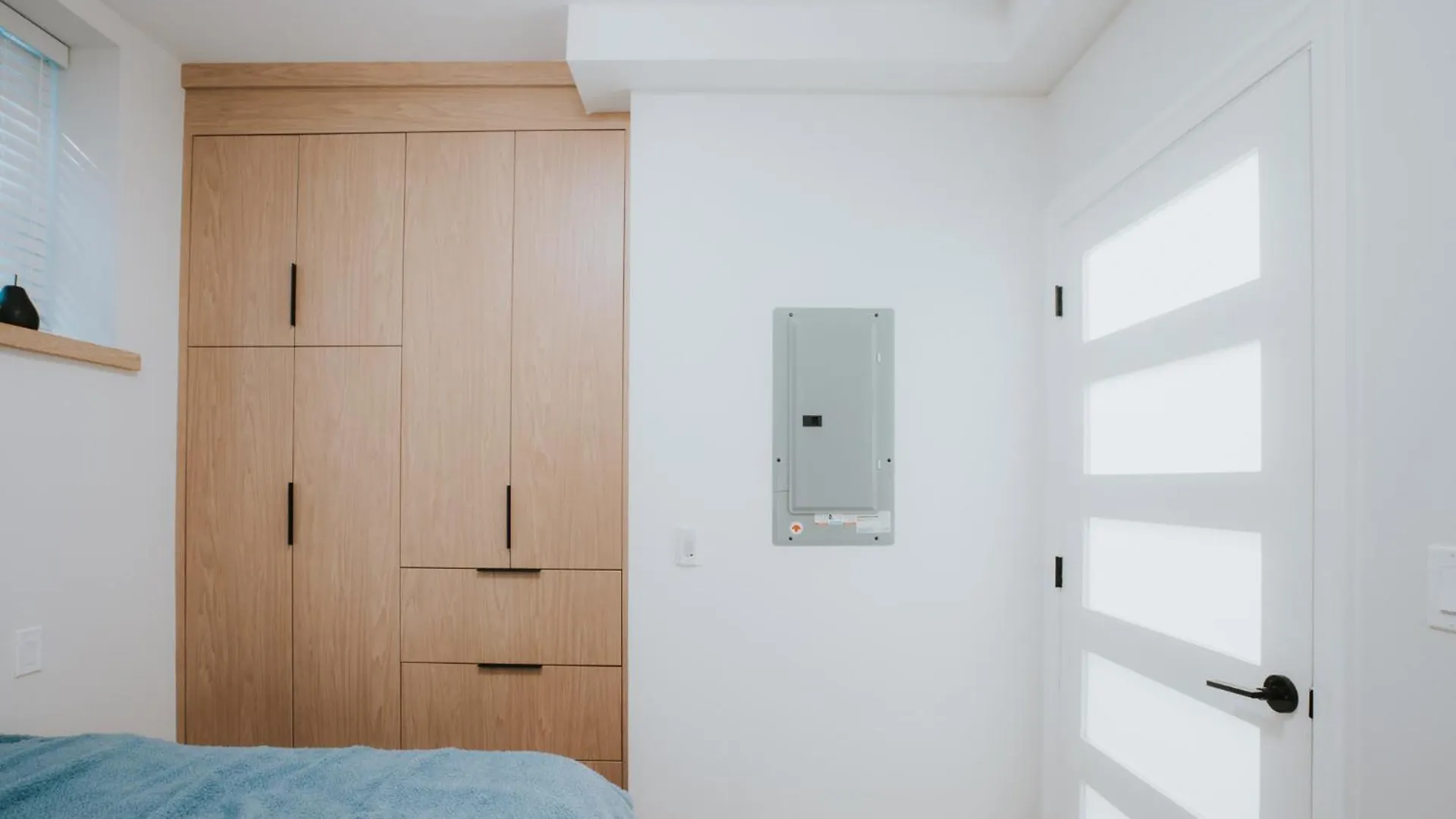 A Gentle Hideaway In The Urban Forest West End Downtown Vancouver