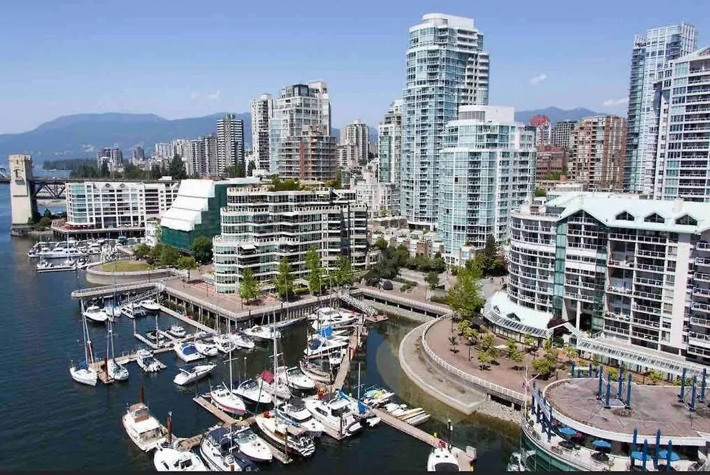 A Gentle Hideaway In The Urban Forest West End Downtown Vancouver
