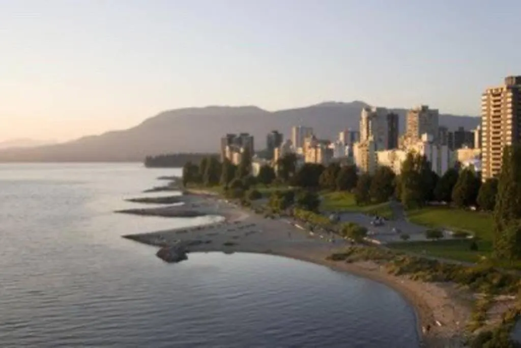 Apartment A Gentle Hideaway In The Urban Forest West End Downtown Vancouver