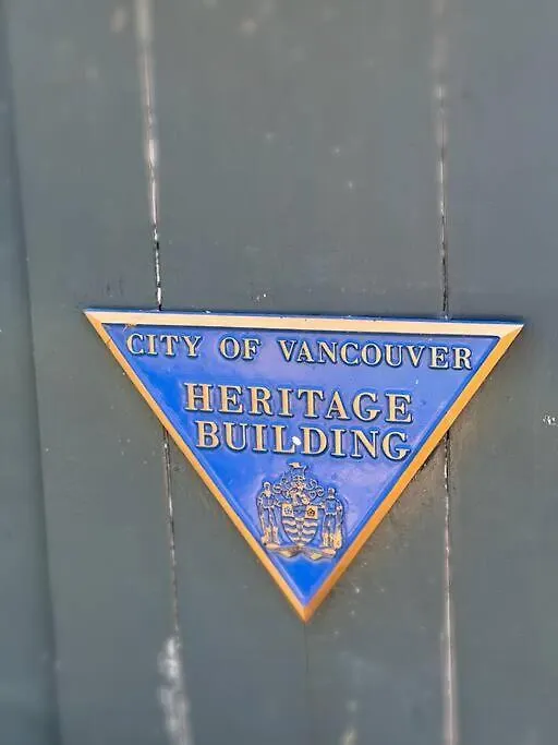 A Gentle Hideaway In The Urban Forest West End Downtown Vancouver