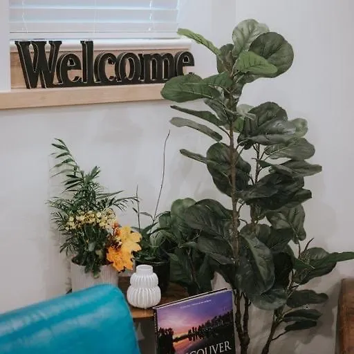 A Gentle Hideaway In The Urban Forest West End Downtown Vancouver