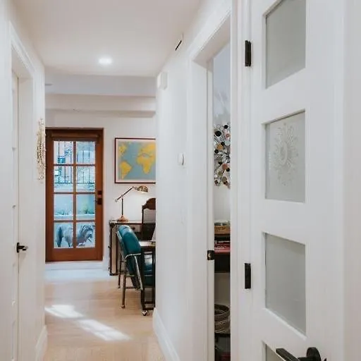A Gentle Hideaway In The Urban Forest West End Downtown Vancouver